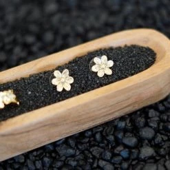 KARINE SULTAN Daisy Flower Stud Earrings