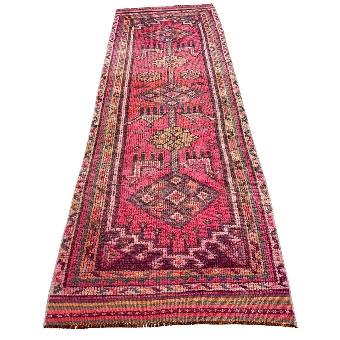 Rugser Asuela - Hand-Knotted Pink Runner 3 Rugser Asuela - Hand-Knotted Pink Runner