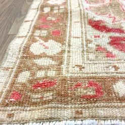 M-D Home Collection Strawberries & Cream Vintage Turkish Rug